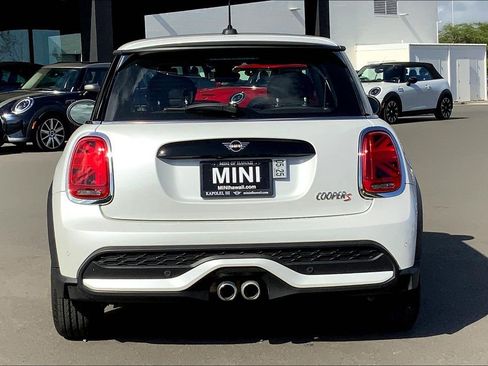 Certified 2024 MINI Cooper S image 5
