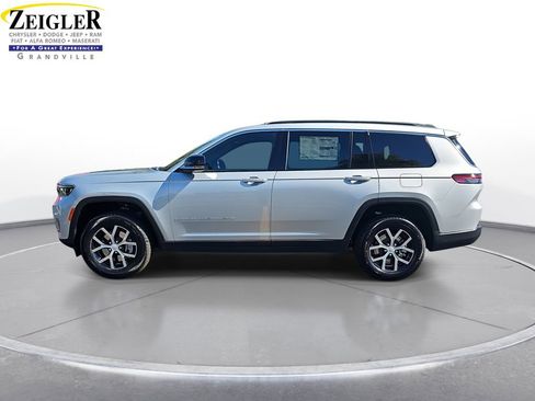 New 2025 Jeep Grand Cherokee L Limited w/ Trailer Tow Package image 8