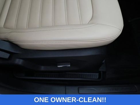 Used 2019 Ford Edge SEL w/ Equipment Group 201A image 9