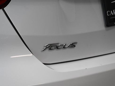 Used 2017 Ford Focus ST w/ Equipment Group 401A FWD image 14