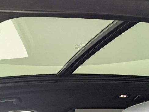 Used 2024 BMW X7 xDrive40i w/ M Sport Package image 14