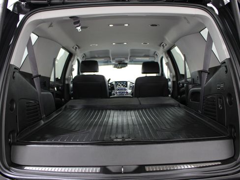 Used 2017 GMC Yukon SLT RWD image 26