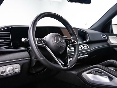 Used 2025 Mercedes-Benz GLE 350 4MATIC image 12