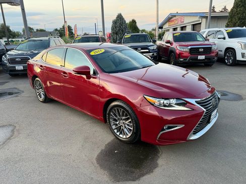 Used 2018 Lexus ES 350 w/ Premier Package image 13