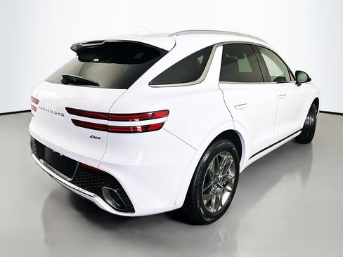 Used 2025 Genesis GV70 2.5T image 7