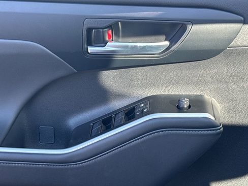 New 2026 Toyota Highlander XLE AWD/4WD image 32