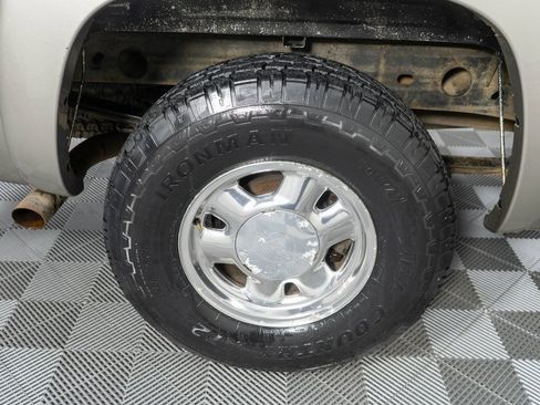 Used 2003 GMC Sierra 1500 SLE image 25