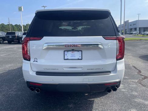 Certified 2021 GMC Yukon Denali w/ LPO, Illumination Package RWD image 4