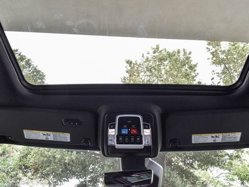 New 2025 RAM 1500 Limited image 15