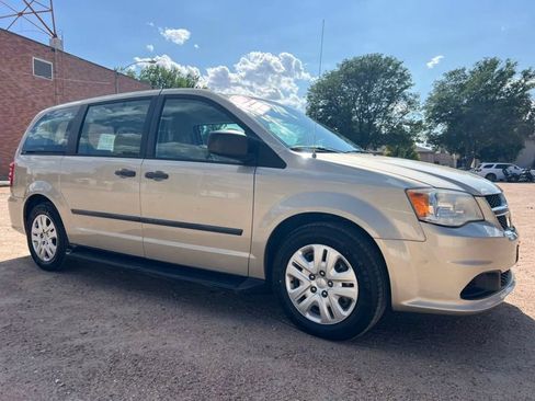 Used 2013 Dodge Grand Caravan American Value Package FWD image 1