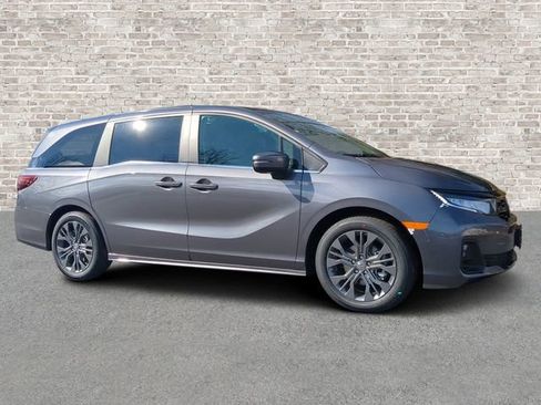 New 2026 Honda Odyssey Touring image 1