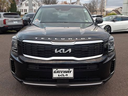 Certified 2022 Kia Telluride S image 2