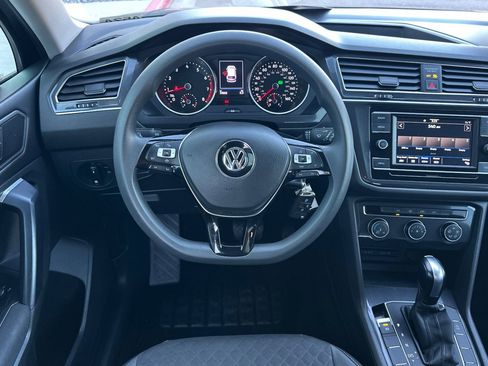 Used 2021 Volkswagen Tiguan S image 14