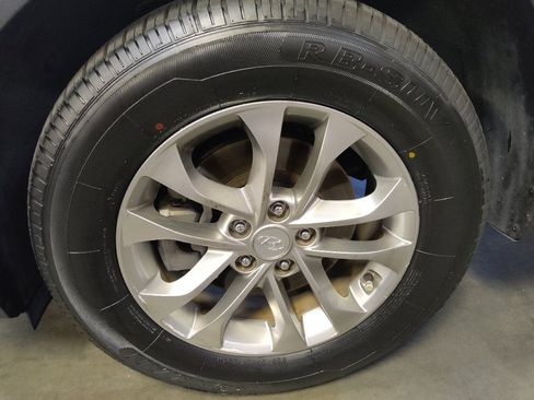 Used 2019 Hyundai Santa Fe SEL AWD/4WD image 31
