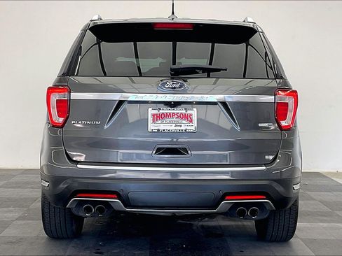 Used 2018 Ford Explorer Platinum AWD/4WD image 3