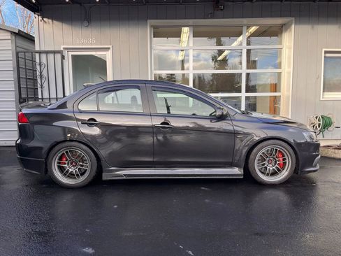 Used 2010 Mitsubishi Lancer Evolution GSR image 5