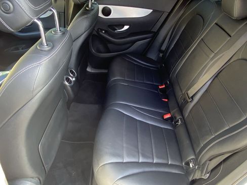 Used 2020 Mercedes-Benz GLC 300 image 27