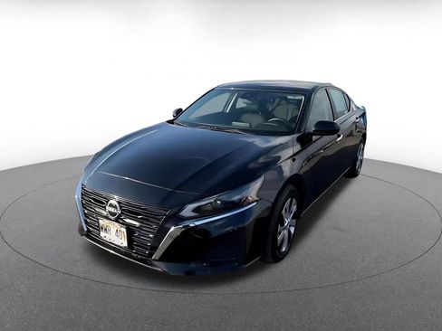 Used 2023 Nissan Altima 2.5 S FWD image 7