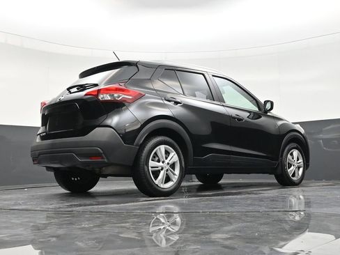 Used 2018 Nissan Kicks S FWD image 24