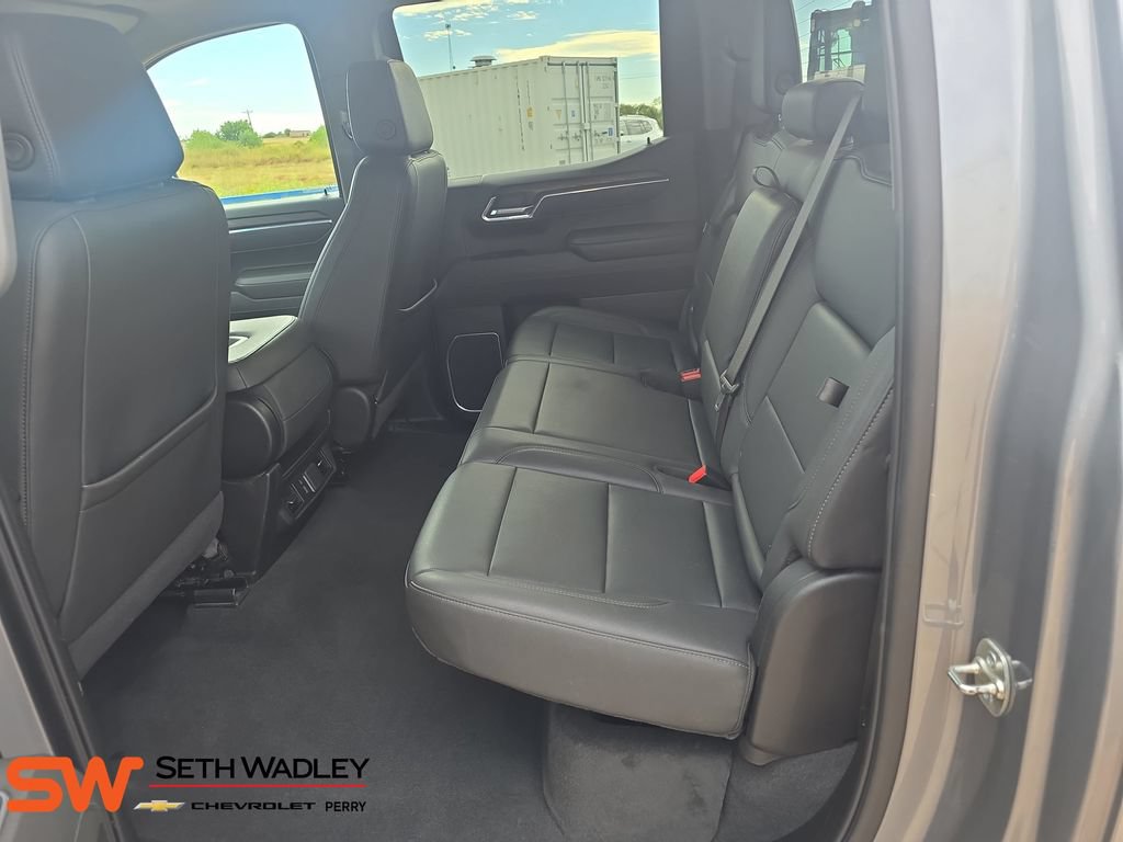 Used 2025 GMC Sierra 1500 SLT AWD/4WD image 15