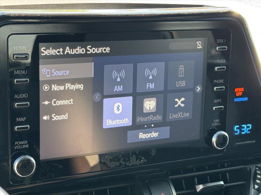 Used 2019 Toyota C-HR XLE FWD image 22