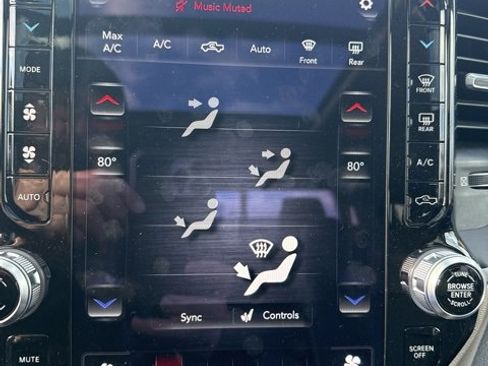 Used 2020 RAM 1500 Laramie image 7