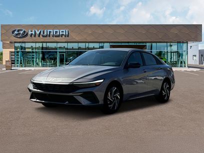 New 2025 Hyundai Elantra SEL