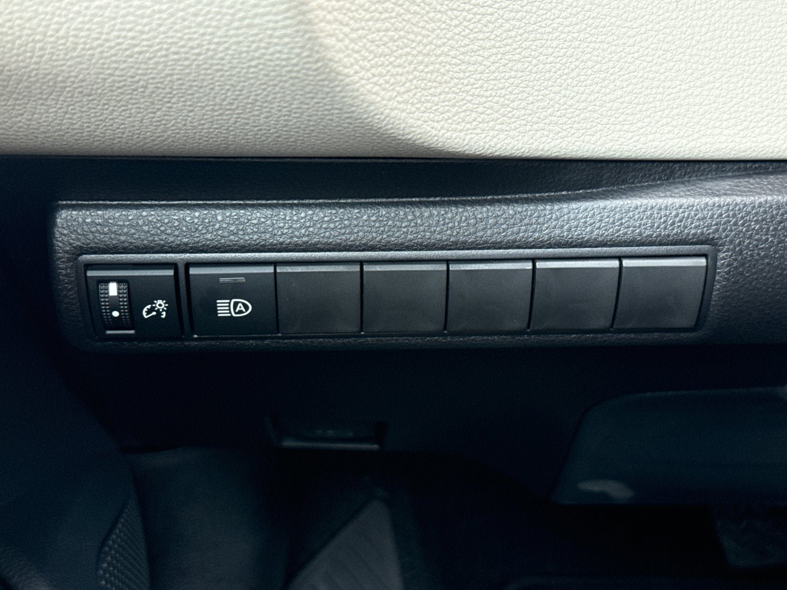 New 2027 Toyota Corolla LE FWD image 26
