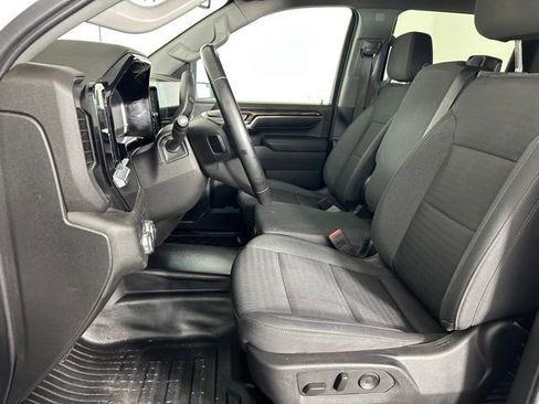 Used 2024 GMC Sierra 3500 SLE w/ SLE Convenience Package image 24