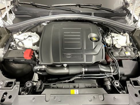 Used 2019 Land Rover Range Rover Velar R-Dynamic SE image 29