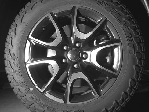 Used 2025 Jeep Compass Trailhawk AWD/4WD image 13