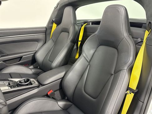 Certified 2025 Porsche 911 Targa 4 GTS image 5
