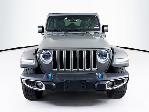 Used 2023 Jeep Wrangler Unlimited Sahara w/ Cold Weather Group image 2