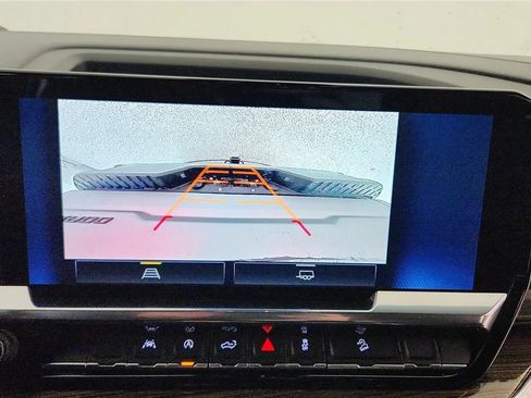 Used 2023 Chevrolet Silverado 1500 RST w/ Z71 Off-Road Package image 28