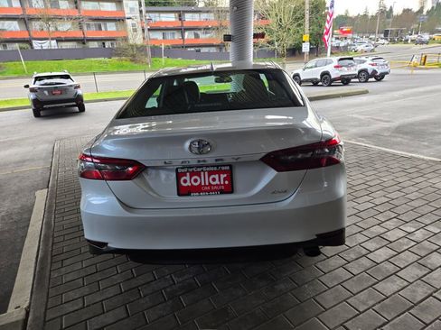 Used 2024 Toyota Camry XLE w/ Cold Weather Package image 6