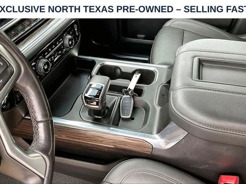 Used 2022 Chevrolet Silverado 1500 LT Trail Boss w/ Convenience Package II AWD/4WD image 18