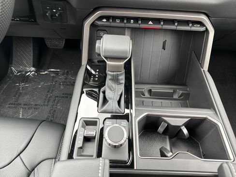 New 2026 Toyota Tundra Limited AWD/4WD image 15