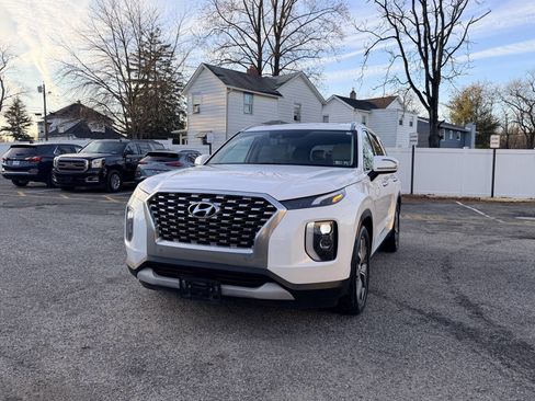 Used 2020 Hyundai Palisade SEL w/ Premium Package image 2
