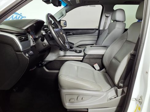 Used 2018 Chevrolet Suburban LT image 7