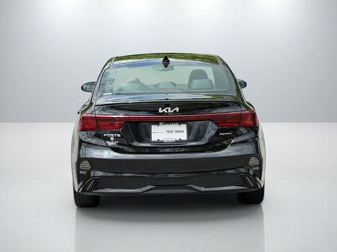 Certified 2023 Kia Forte GT-Line w/ GT-Line Technology Package FWD image 6