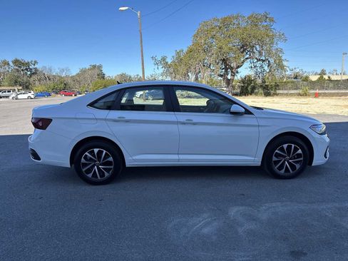 Used 2023 Volkswagen Jetta S image 7