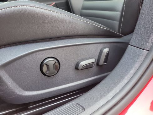 Used 2022 Volkswagen Jetta SE w/ Panoramic Sunroof Package FWD image 15