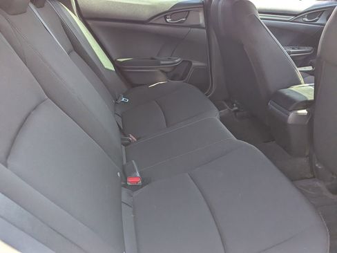 Used 2017 Honda Civic Sport image 9