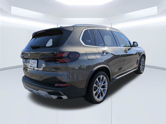 Used 2026 BMW X5 xDrive40i AWD/4WD image 4