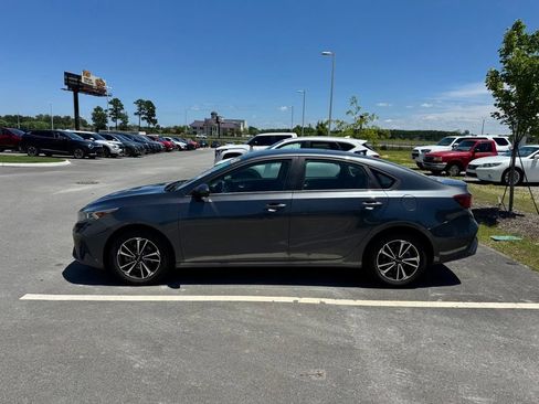 Used 2024 Kia Forte LXS FWD image 7
