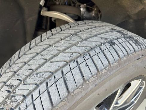 Certified 2025 Chevrolet Tahoe High Country image 23