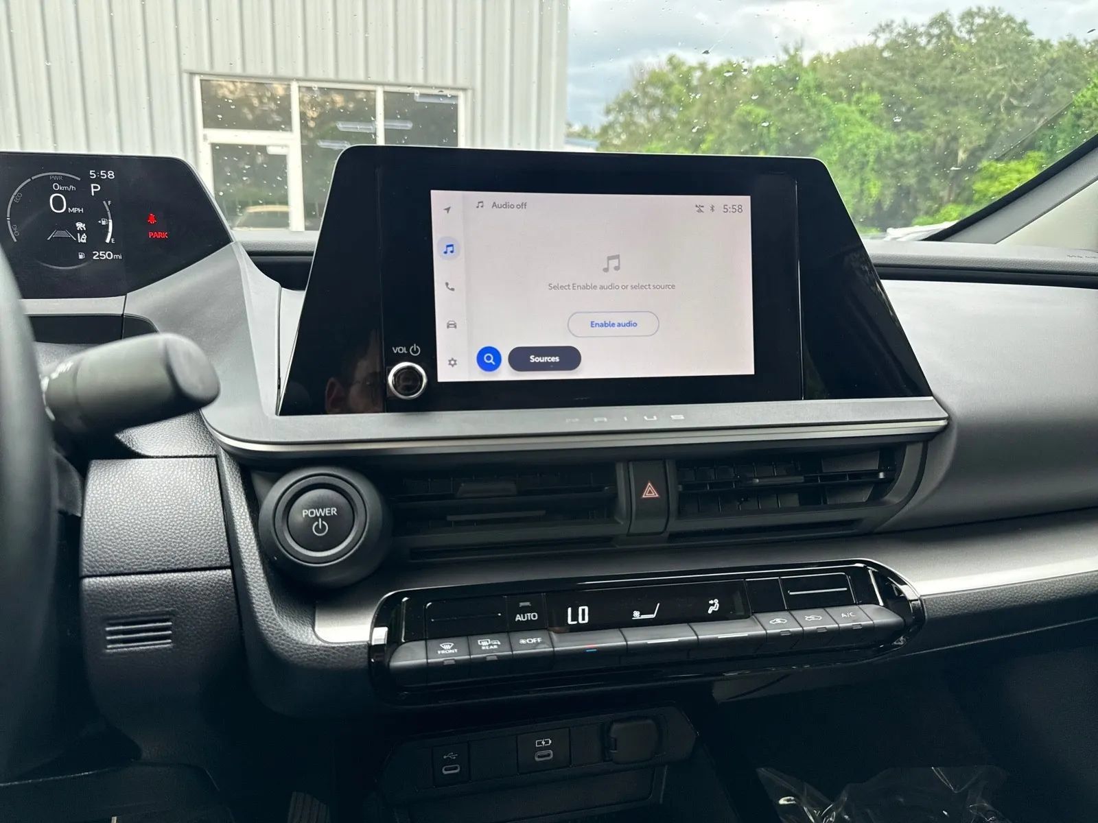 Used 2025 Toyota Prius LE FWD image 19
