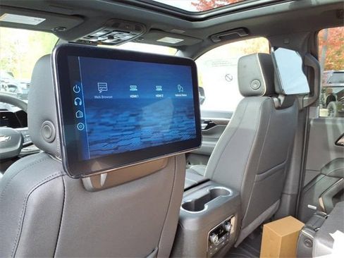 New 2026 Chevrolet Tahoe Premier image 12