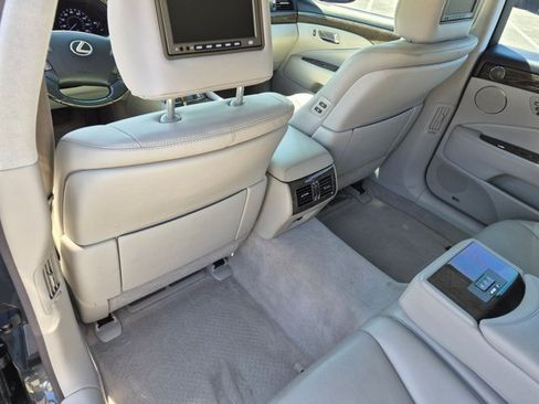 Used 2008 Lexus LS 460 L RWD image 16