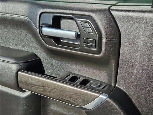 Used 2021 Chevrolet Silverado 1500 LTZ AWD/4WD image 11